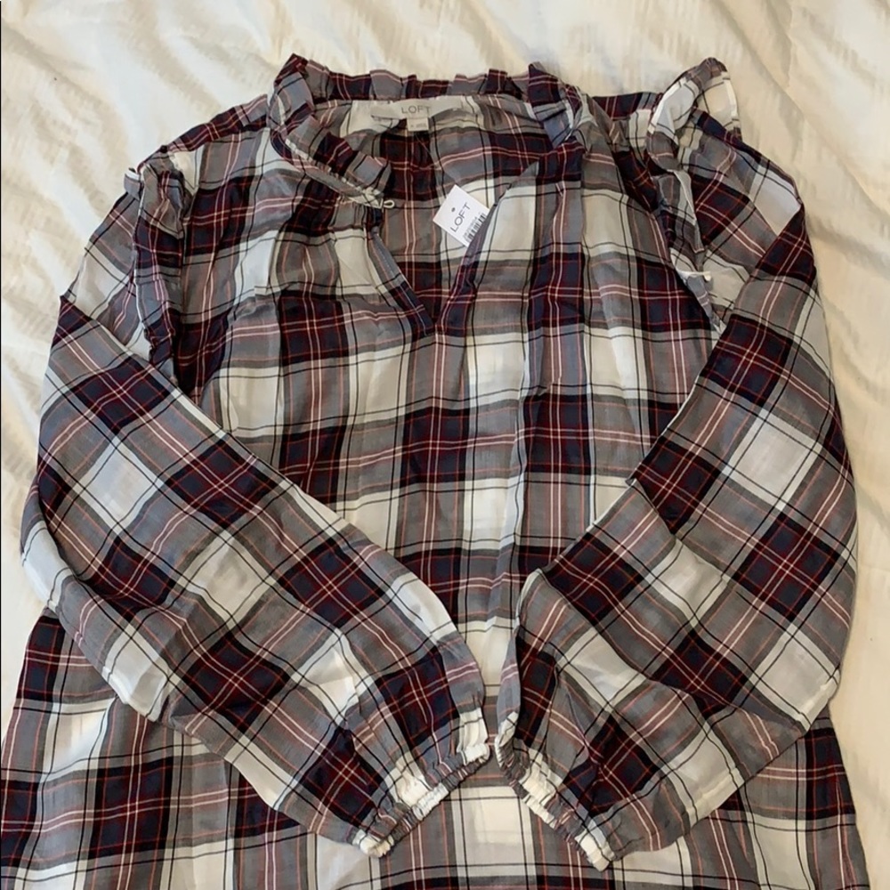 Loft ruffle long sleeve blouse